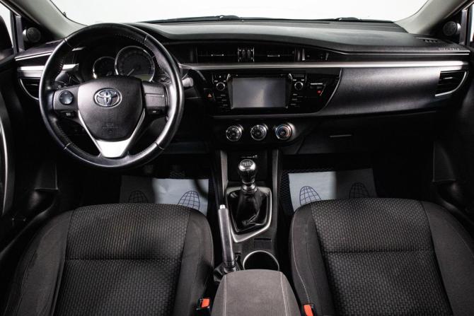 Toyota Corolla XI (E160 E170 E180) с пробегом 2013 года, цена 1 229 000 рублей, 73400 км, седан, Автокод Объявления