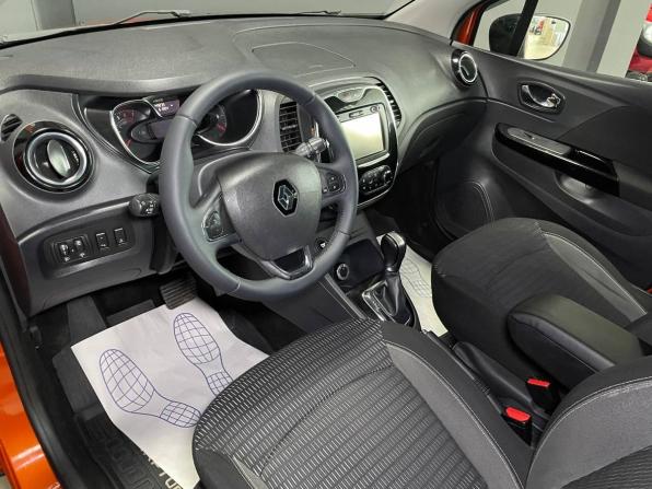 Renault Kaptur I с пробегом 2017 года, цена 1 350 000 рублей, 149235 км, внедорожник, Автокод Объявления