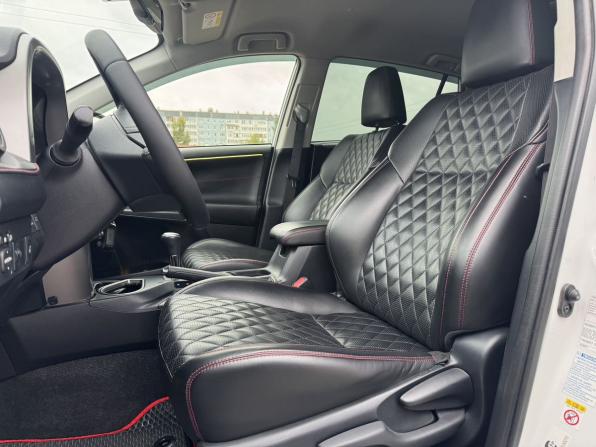 Toyota RAV4 IV (XA40) Рестайлинг с пробегом 2016 года, цена 2 399 000 рублей, 118900 км, внедорожник, Автокод Объявления