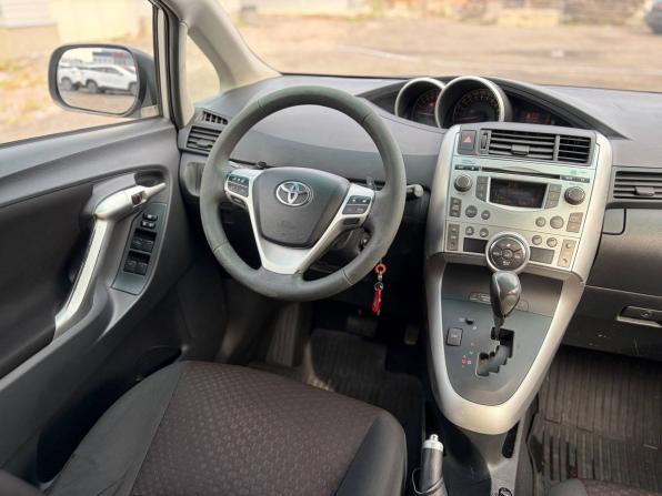 Toyota Verso I с пробегом 2010 года, цена 750 000 рублей, 263000 км, компактвэн, Автокод Объявления