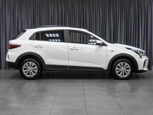Kia Rio IV Рестайлинг с пробегом 2021 года, цена 1 599 000 рублей, 108007 км, хэтчбек, Автокод Объявления