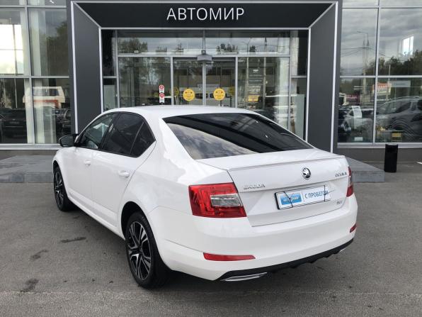 Skoda Octavia III (A7) с пробегом 2013 года, цена 1 350 000 рублей, 210501 км, лифтбек, Автокод Объявления
