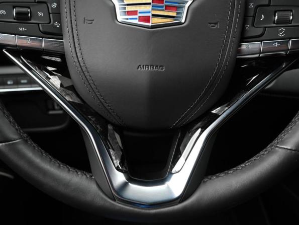 Cadillac Escalade V с пробегом 2023 года, цена 17 999 000 рублей, 17545 км, внедорожник, Автокод Объявления