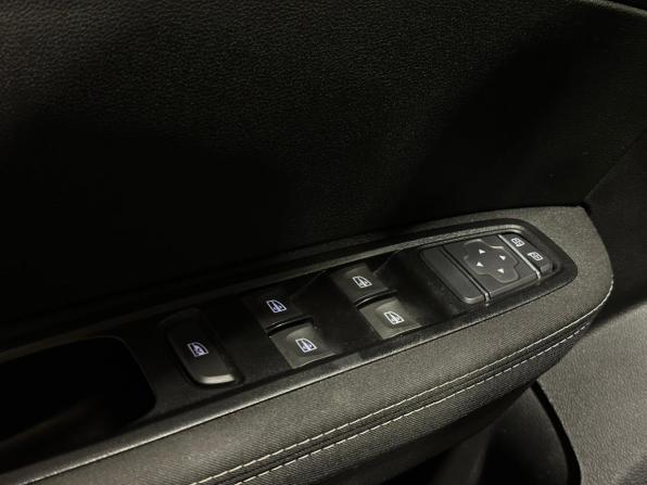 Renault Arkana I с пробегом 2020 года, цена 1 799 000 рублей, 56159 км, внедорожник, Автокод Объявления