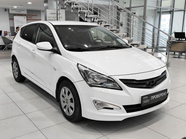 Hyundai Solaris I Рестайлинг с пробегом 2016 года, цена 980 000 рублей, 125542 км, хэтчбек, Автокод Объявления