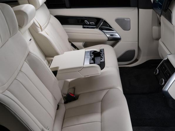 Новый Land Rover Range Rover V 2026 года, цена 25 990 000 рублей, внедорожник, Автокод Объявления