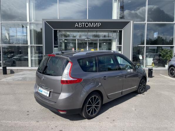 Renault Scenic III Рестайлинг с пробегом 2013 года, цена 1 059 000 рублей, 341843 км, компактвэн, Автокод Объявления