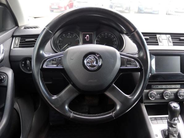 Skoda Octavia III (A7) с пробегом 2014 года, цена 979 000 рублей, 240000 км, лифтбек, Автокод Объявления