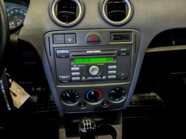 Ford Fusion I Рестайлинг с пробегом 2010 года, цена 640 000 рублей, 87416 км, хэтчбек, Автокод Объявления