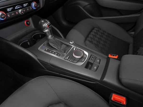 Audi A3 III (8V) с пробегом 2015 года, цена 1 580 000 рублей, 110373 км, седан, Автокод Объявления