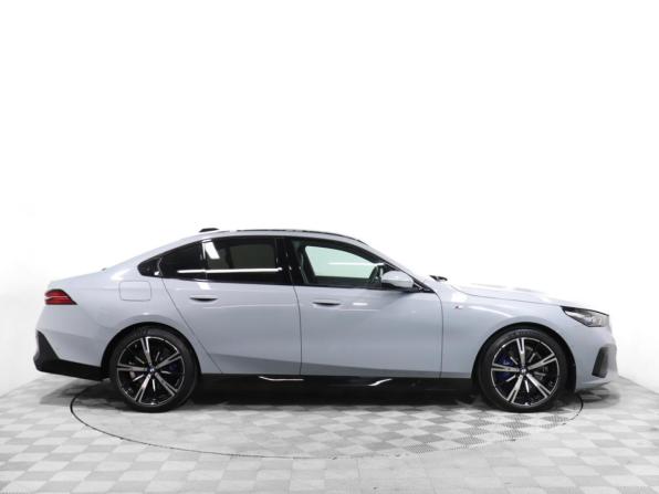 BMW 5 серии VIII (G60/G61/G68) с пробегом 2025 года, цена 8 290 000 рублей, 10482 км, седан, Автокод Объявления