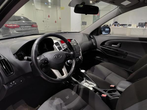 Kia Ceed I Рестайлинг с пробегом 2011 года, цена 697 000 рублей, 179541 км, хэтчбек, Автокод Объявления