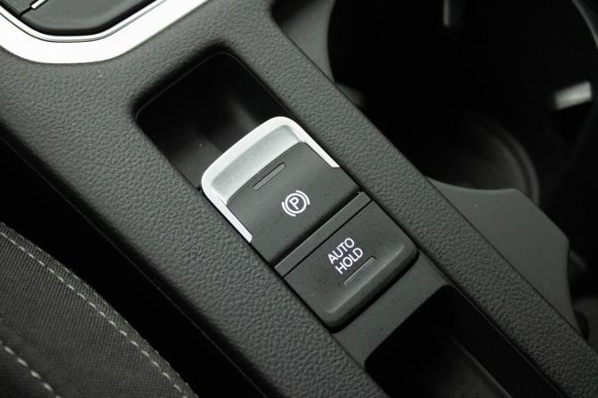 Volkswagen Passat B8 с пробегом 2016 года, цена 1 849 000 рублей, 126048 км, седан, Автокод Объявления