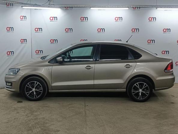 Volkswagen Polo V Рестайлинг с пробегом 2015 года, цена 799 000 рублей, 250000 км, седан, Автокод Объявления