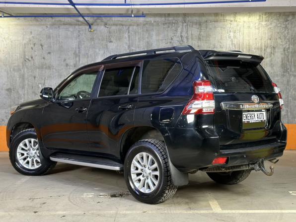 Toyota Land Cruiser Prado 150 Series Рестайлинг 1 с пробегом 2014 года, цена 2 740 000 рублей, 329006 км, внедорожник, Автокод Объявления