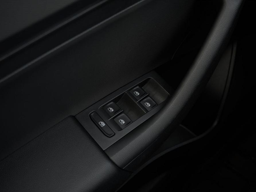 Volkswagen Polo VI Казань  - изображение 12
