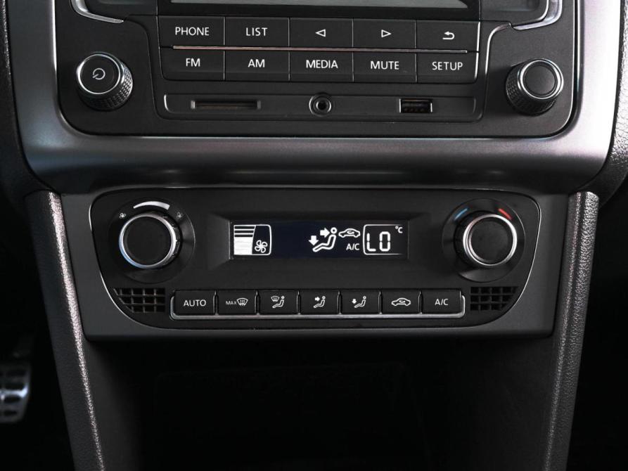 Volkswagen Polo V Рестайлинг Ростов-на-Дону  - изображение 14