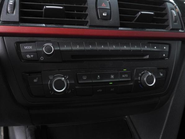 BMW 3 серии VI (F3x) с пробегом 2014 года, цена 1 865 000 рублей, 158521 км, седан, Автокод Объявления