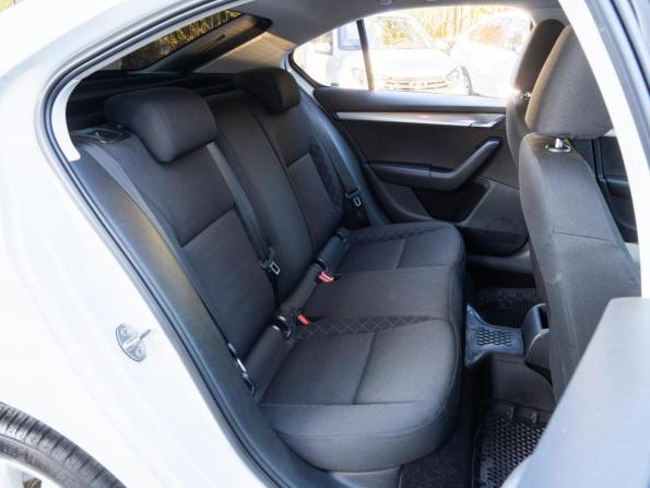 Skoda Octavia III (A7) Рестайлинг с пробегом 2018 года, цена 1 400 000 рублей, 141664 км, лифтбек, Автокод Объявления