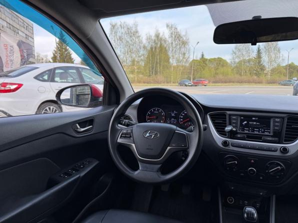 Hyundai Solaris II с пробегом 2018 года, цена 1 250 000 рублей, 127110 км, седан, Автокод Объявления