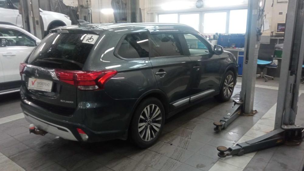 Mitsubishi Outlander III Рестайлинг 2 Санкт-Петербург  - изображение 3