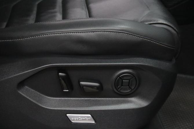 Volkswagen Touareg III с пробегом 2019 года, цена 4 195 950 рублей, 188189 км, внедорожник, Автокод Объявления