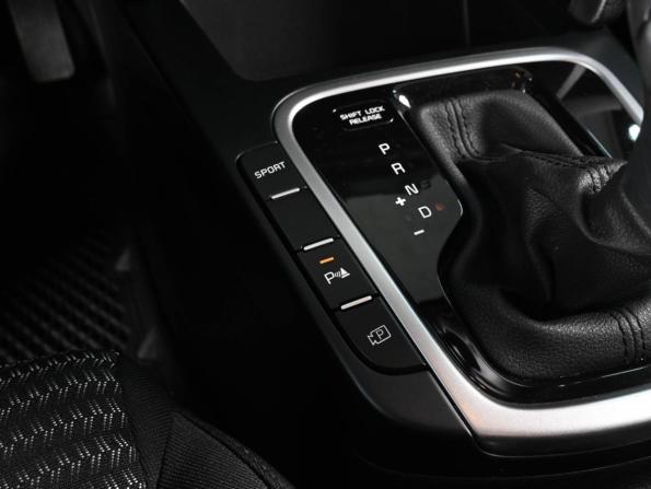 Kia Ceed III Рестайлинг с пробегом 2022 года, цена 2 199 000 рублей, 60984 км, хэтчбек, Автокод Объявления