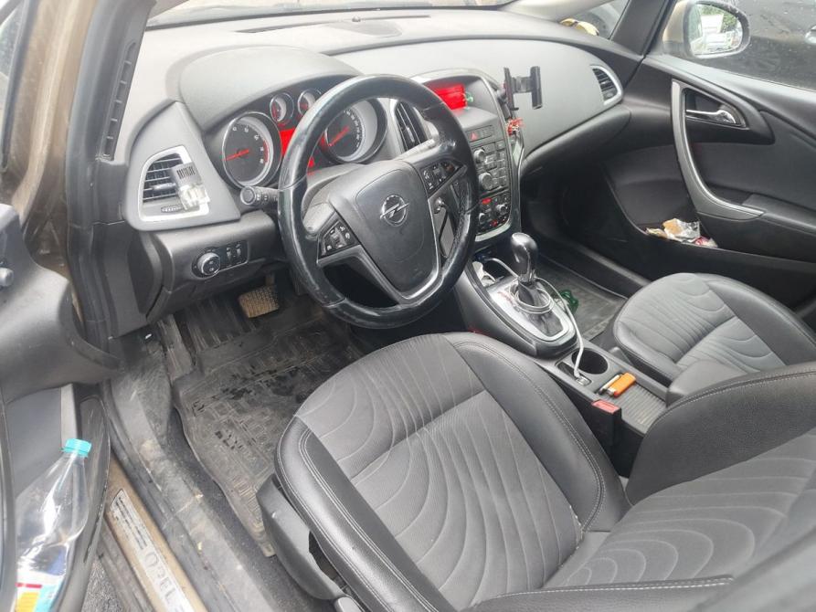 Opel Astra J Рестайлинг Санкт-Петербург  - изображение 5