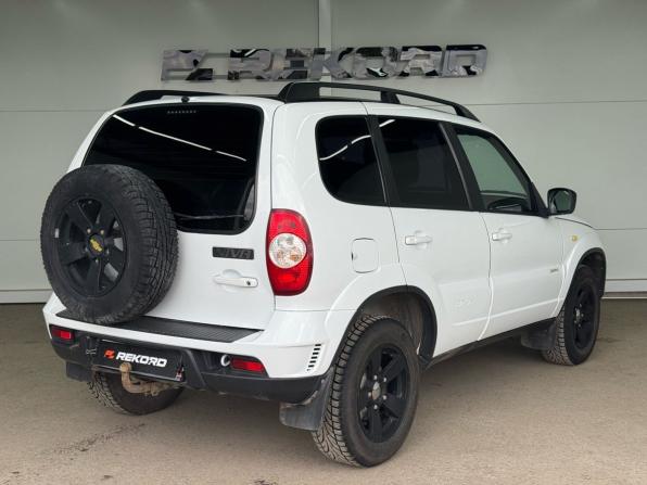 Chevrolet Niva I Рестайлинг с пробегом 2016 года, цена 695 000 рублей, 150000 км, внедорожник, Автокод Объявления