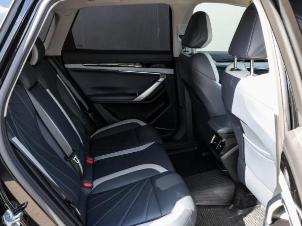 Geely Atlas II с пробегом 2024 года, цена 3 149 000 рублей, 23700 км, внедорожник, Автокод Объявления