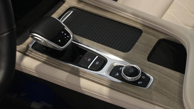 Chery Arrizo 8 с пробегом 2023 года, цена 2 000 000 рублей, 32000 км, седан, Автокод Объявления