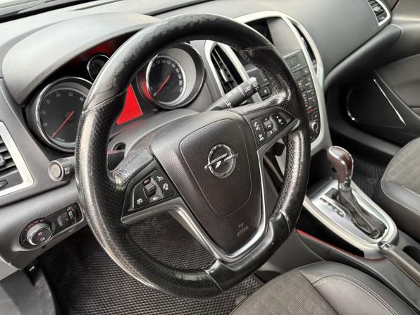 Opel Astra J Рестайлинг с пробегом 2012 года, цена 749 000 рублей, 145535 км, хэтчбек, Автокод Объявления