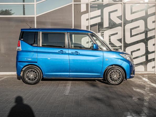 Suzuki Solio III с пробегом 2019 года, цена 1 090 000 рублей, 97166 км, микровэн, Автокод Объявления