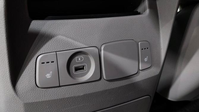 Kia Carnival III с пробегом 2019 года, цена 2 130 000 рублей, 197161 км, минивэн, Автокод Объявления