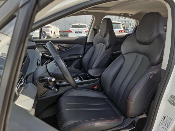 BAIC U5 Plus с пробегом 2023 года, цена 1 335 000 рублей, 38053 км, седан, Автокод Объявления