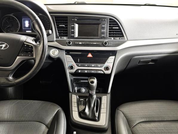Hyundai Elantra VI (AD) с пробегом 2017 года, цена 1 150 000 рублей, 221992 км, седан, Автокод Объявления