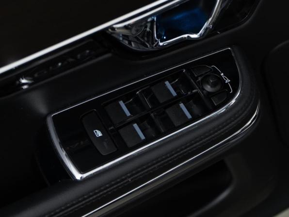 Jaguar XJ IV (X351) с пробегом 2014 года, цена 2 496 900 рублей, 116868 км, седан, Автокод Объявления