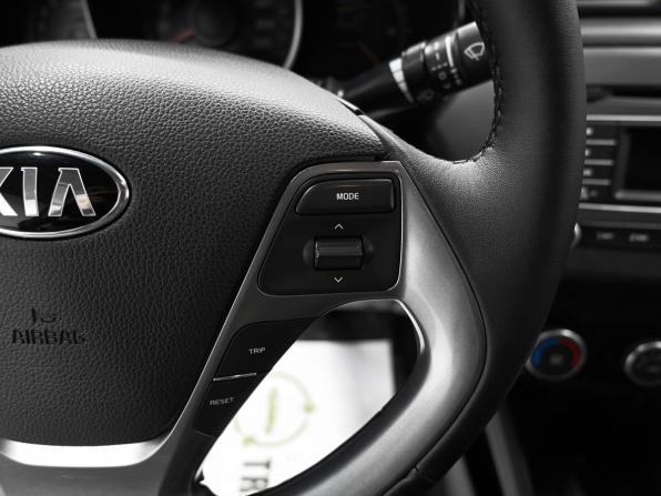 Kia Rio III Рестайлинг с пробегом 2016 года, цена 1 125 000 рублей, 134075 км, седан, Автокод Объявления