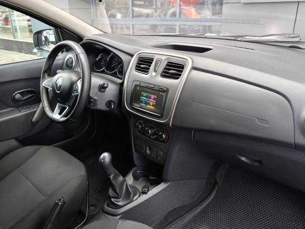 Renault Logan II Рестайлинг с пробегом 2019 года, цена 670 000 рублей, 178500 км, седан, Автокод Объявления