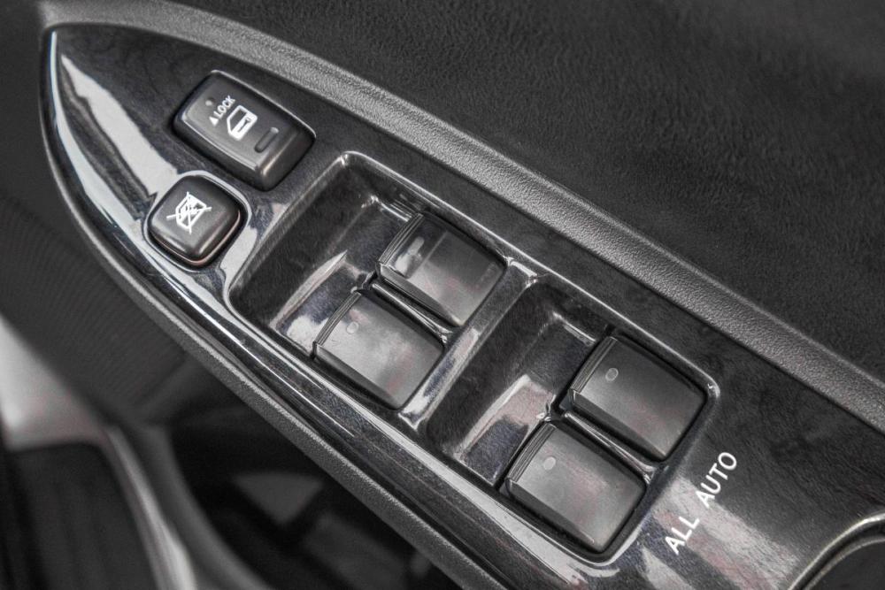 Toyota Wish I Рестайлинг Барнаул  - изображение 10