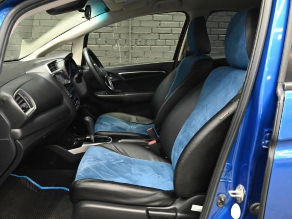 Honda Fit III с пробегом 2016 года, цена 1 100 000 рублей, 96700 км, хэтчбек, Автокод Объявления