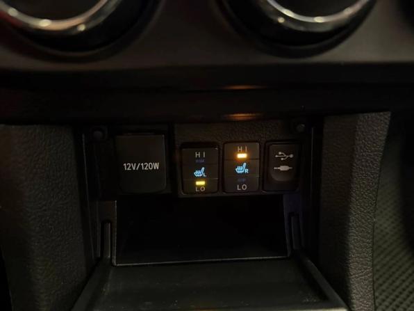 Toyota Corolla XI (E160 E170 E180) с пробегом 2013 года, цена 1 270 000 рублей, 135917 км, седан, Автокод Объявления