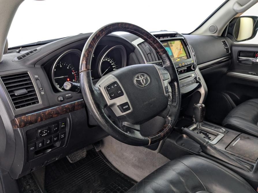 Toyota Land Cruiser 200 Series Рестайлинг 1 Москва  - изображение 16