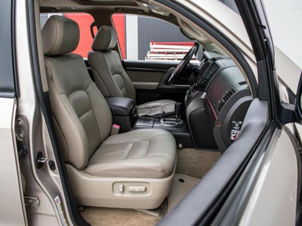 Toyota Land Cruiser 200 Series с пробегом 2010 года, цена 3 025 000 рублей, 203931 км, внедорожник, Автокод Объявления