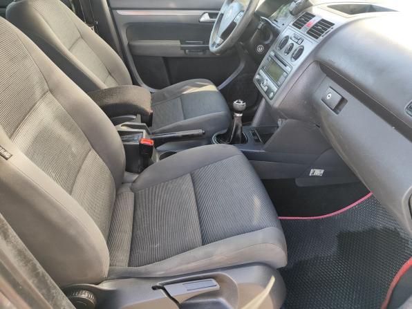 Volkswagen Touran I Рестайлинг с пробегом 2008 года, цена 379 000 рублей, 290832 км, компактвэн, Автокод Объявления