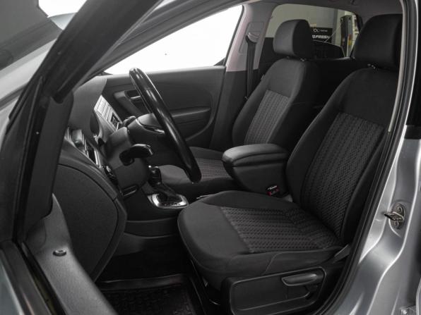 Volkswagen Polo V Рестайлинг с пробегом 2016 года, цена 1 070 000 рублей, 134477 км, седан, Автокод Объявления