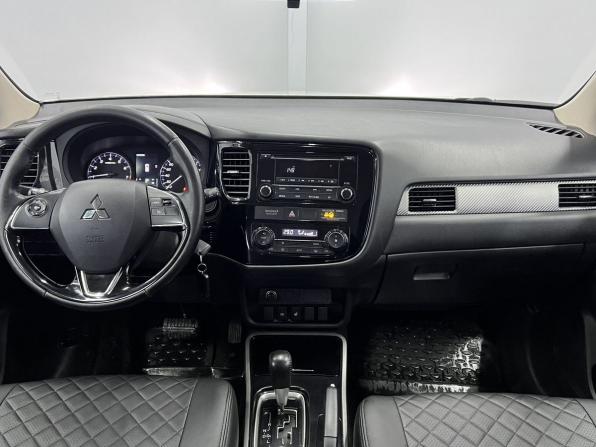 Mitsubishi Outlander III Рестайлинг 3 с пробегом 2018 года, цена 1 979 000 рублей, 151976 км, внедорожник, Автокод Объявления
