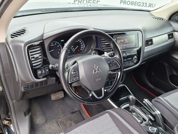 Mitsubishi Outlander III Рестайлинг 2 с пробегом 2018 года, цена 1 890 000 рублей, 152000 км, внедорожник, Автокод Объявления