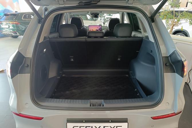 Новый Geely EX5 2025 года, цена 4 124 990 рублей, внедорожник, Автокод Объявления