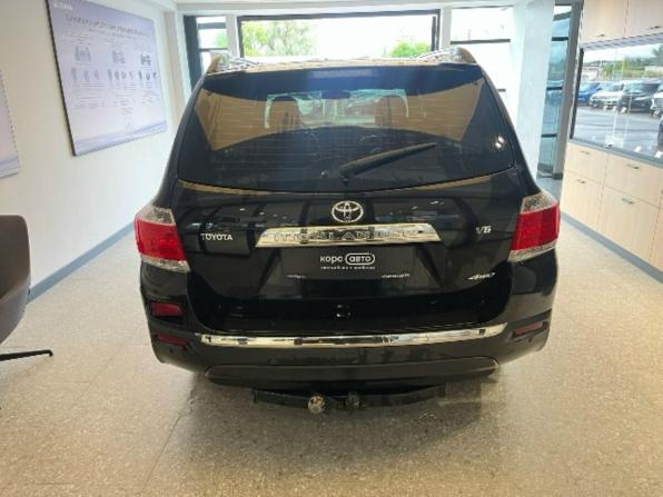 Toyota Highlander II (XU40) Рестайлинг с пробегом 2013 года, цена 1 608 100 рублей, 248489 км, внедорожник, Автокод Объявления